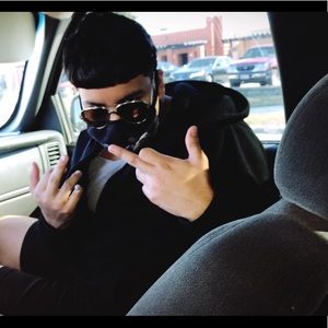 Meet your Posher, Jason